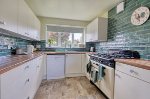 Kitchen- click for photo gallery